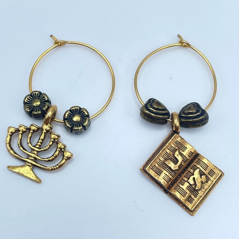 Vintage 90s Gold Tone Heart & Floral Hoop Earrings Women's Classic Jewelry Boho